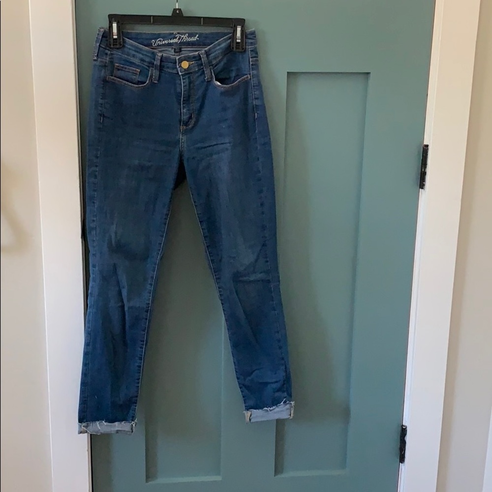 Universal thread jeans